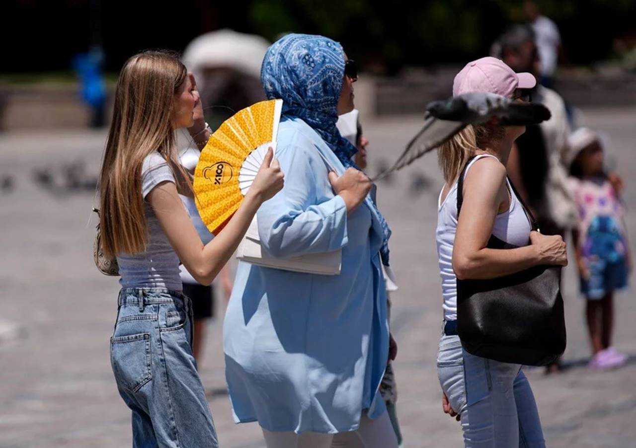 Sıcaklık Alarmı! Uzmanlardan Dışarı Çıkmayın Uyarısı 3 Sicaklik Alarmi Uzmanlardan Disari Cikmayin Uyarisi 4