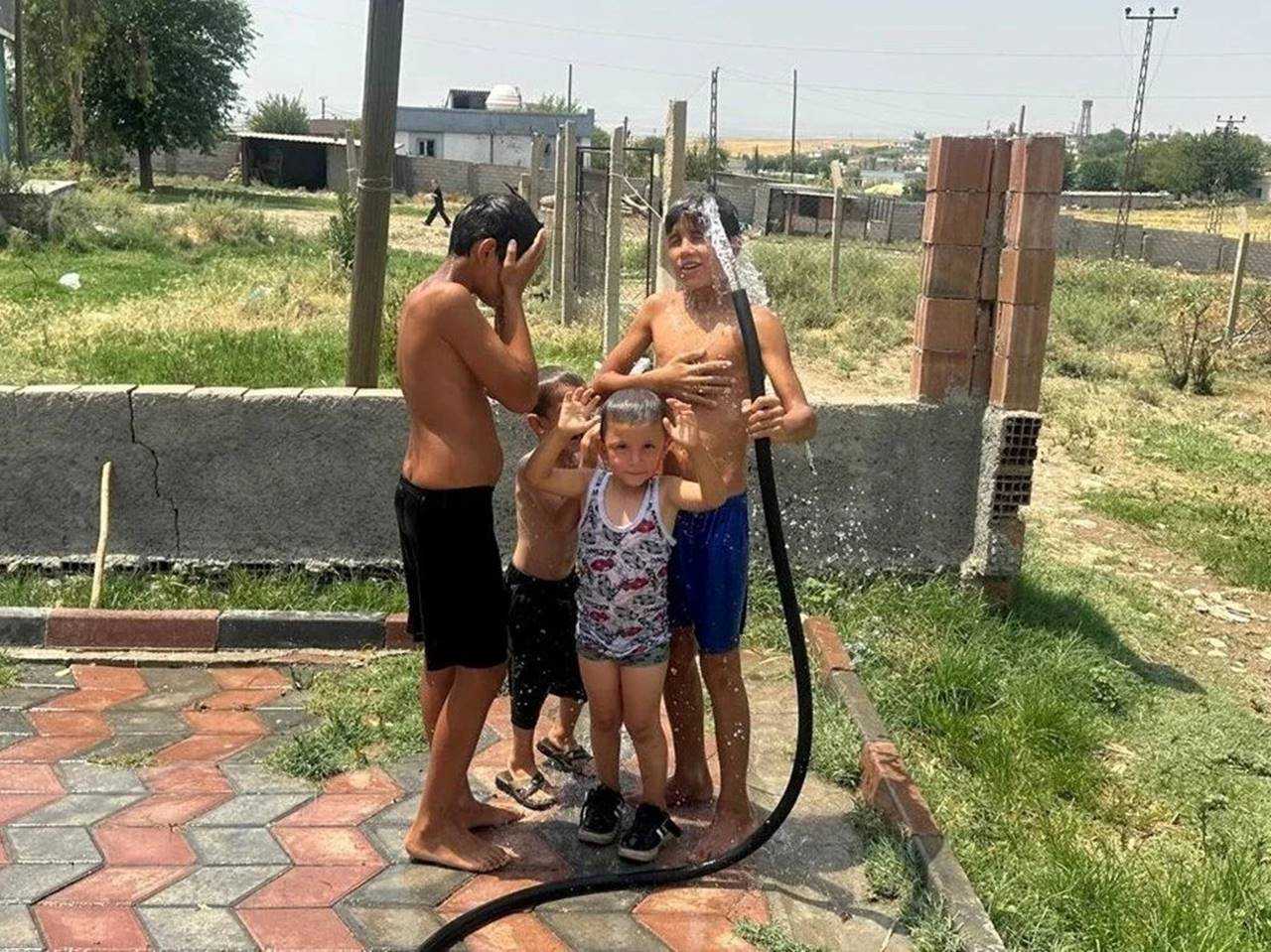 Silopi’de Sıcaklık Alarmı: Rekor 50,5 Derece 2 Silopide Sicaklik Alarmi Rekor 505 Derece 3