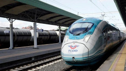 Yüksek Hızlı Tren Seferleri Yangın Nedeniyle Durdu