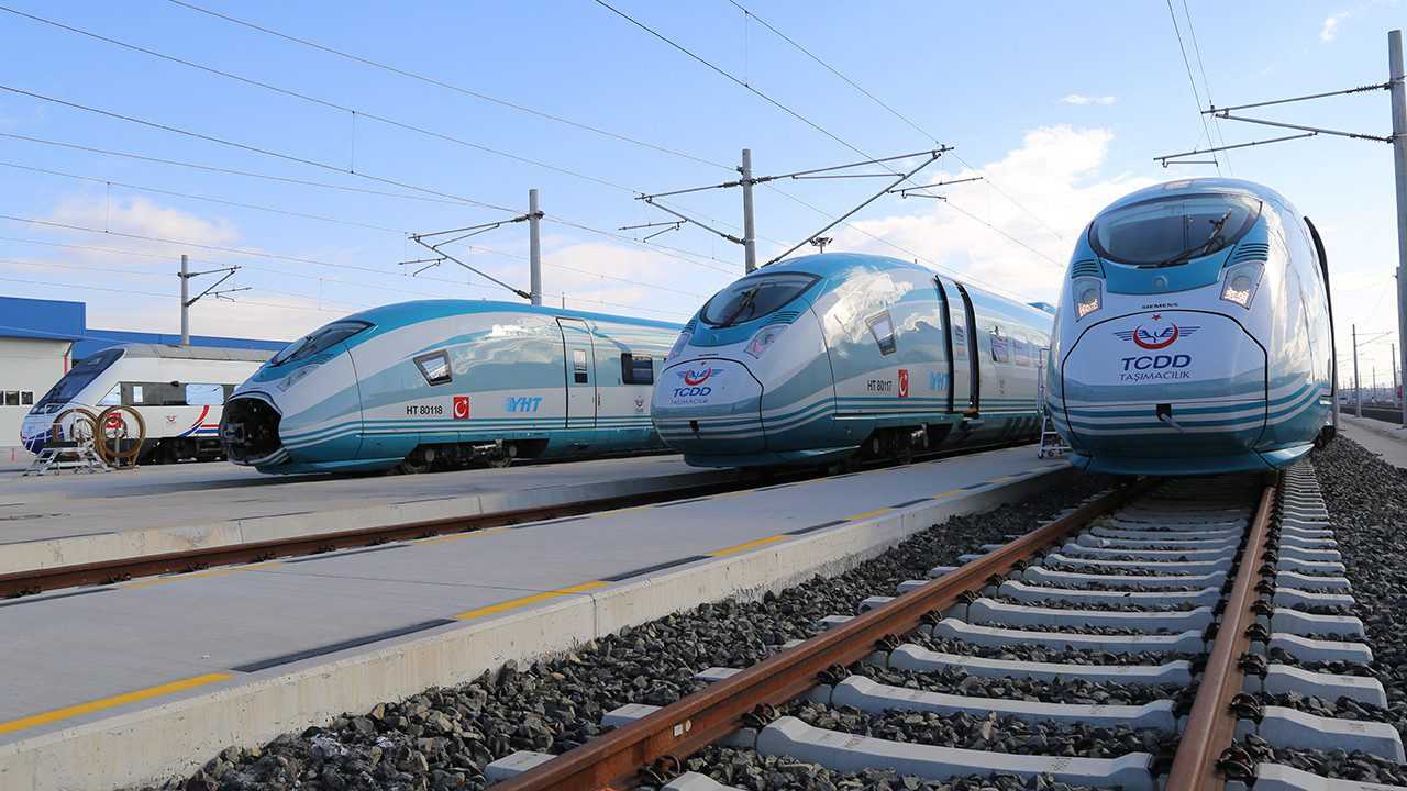 Yüksek Hızlı Tren Seferleri Yangın Nedeniyle Durdu 2 Yuksek Hizli Tren Seferleri Yangin Nedeniyle Durdu 3