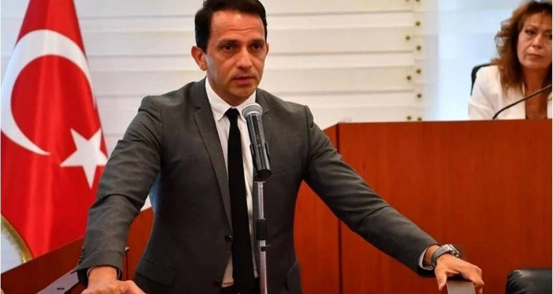 AK Parti’de Şok İstifa: Mücahit Birinci Ayrıldı