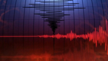 Balıkesir Sındırgı’da Deprem Alarmı: Artçılar Sürüyor