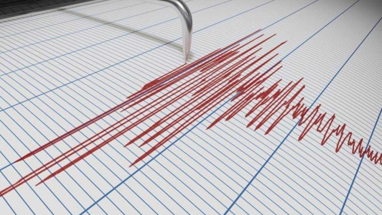 Balıkesir’de Şiddetli Deprem ve Gelen Artçı Sarsıntılar 3 Balikesirde Siddetli Deprem ve Gelen Artci Sarsintilar 4