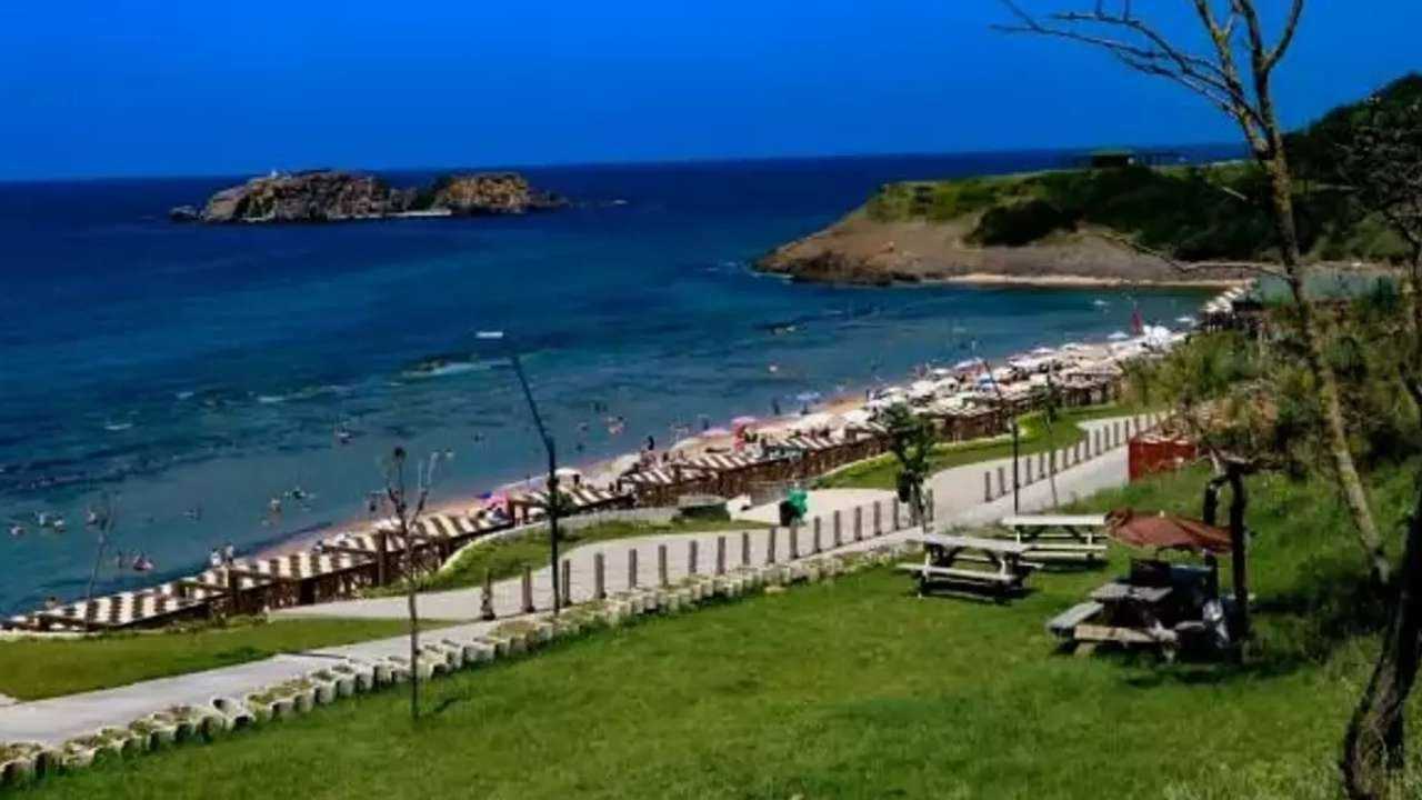 Beykoz’da Karadeniz Sahillerine Denize Girmek Yasaklandı 1 Beykozda Karadeniz Sahillerine Denize Girmek Yasaklandi 2