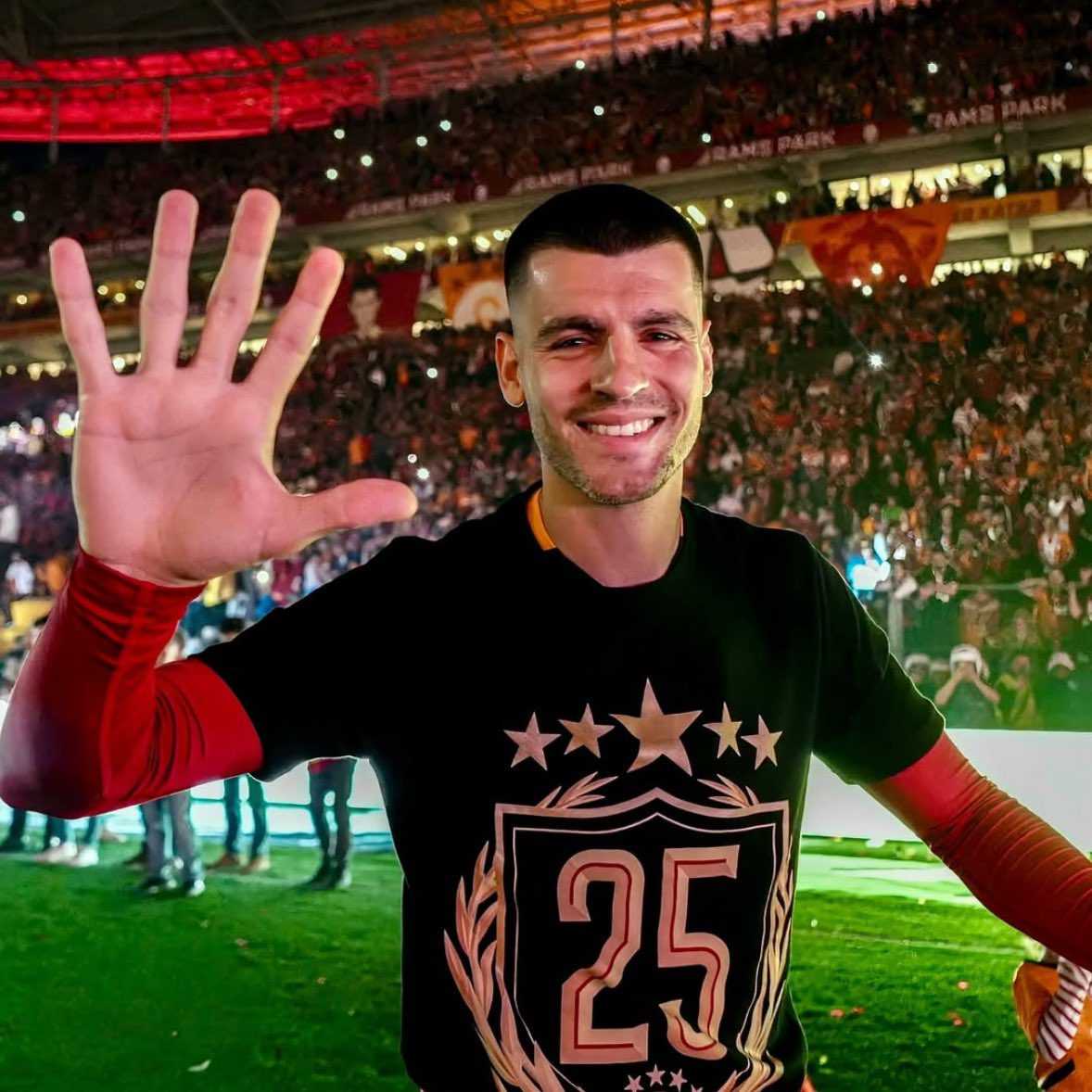 Osimhen Geldi, Morata Gitti! 4