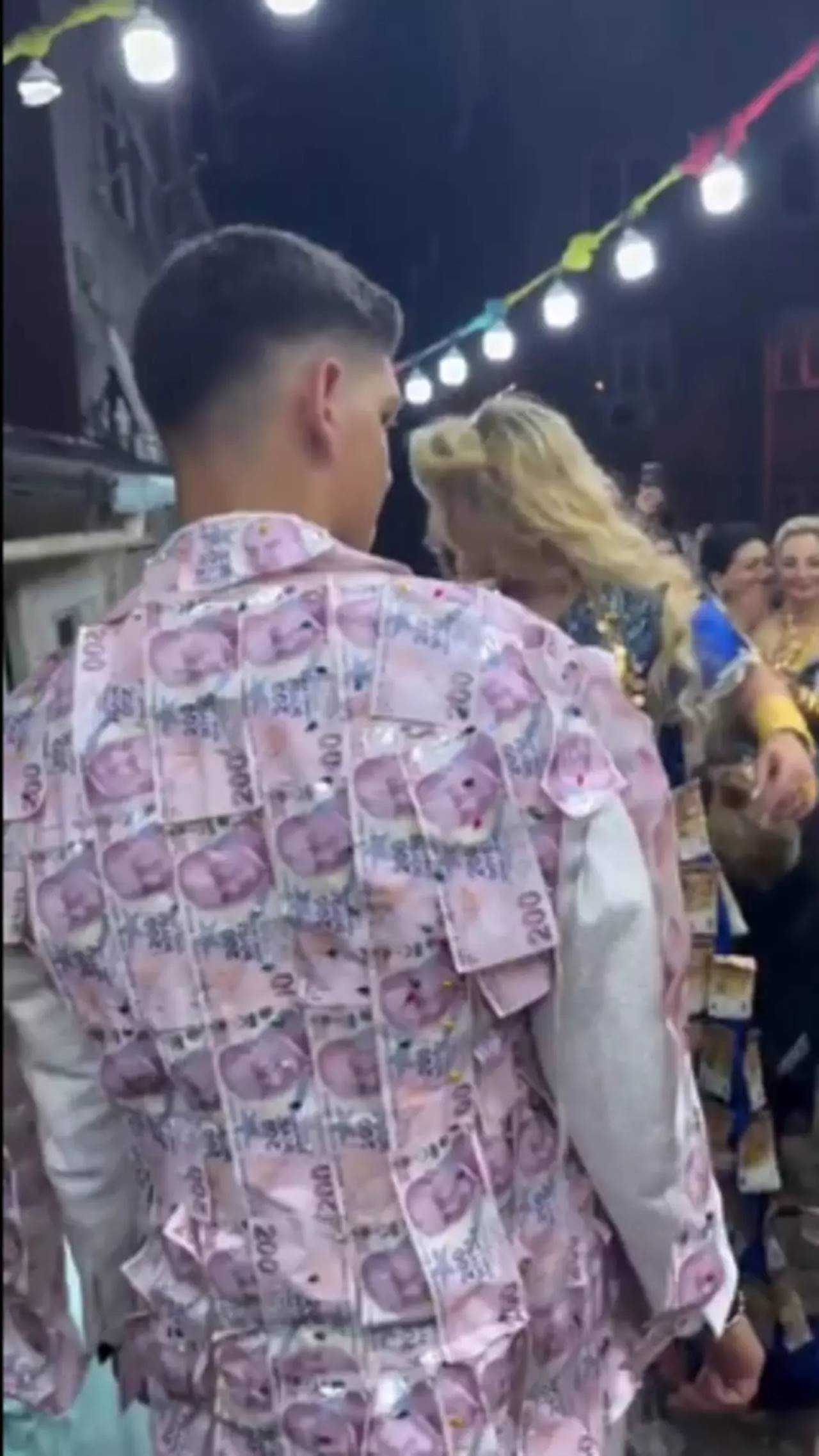 Kobra Murat’tan Şatafatlı Söz Töreni: Altın ve Euro Yağmuru 3 Kobra Murattan Satafatli Soz Toreni Altin ve Euro Yagmuru 4