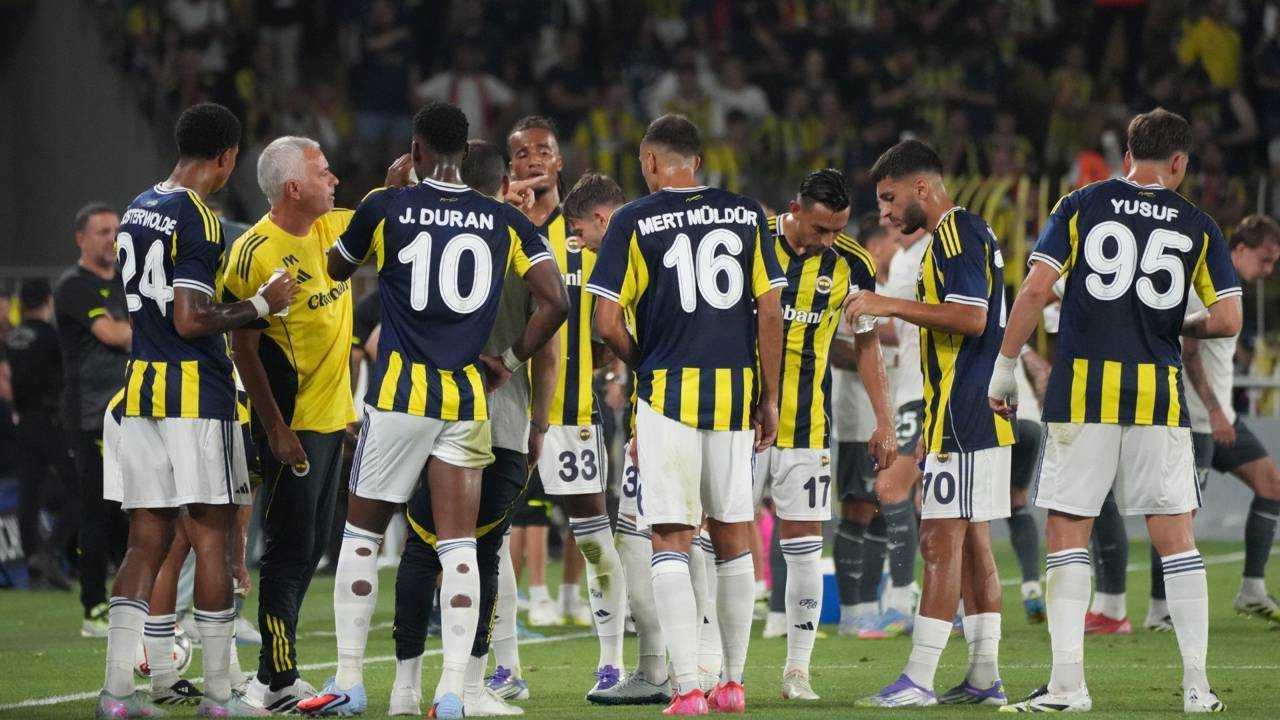 Mourinhonun Gozune Giremedi Elestirilere Dayanamadi 4