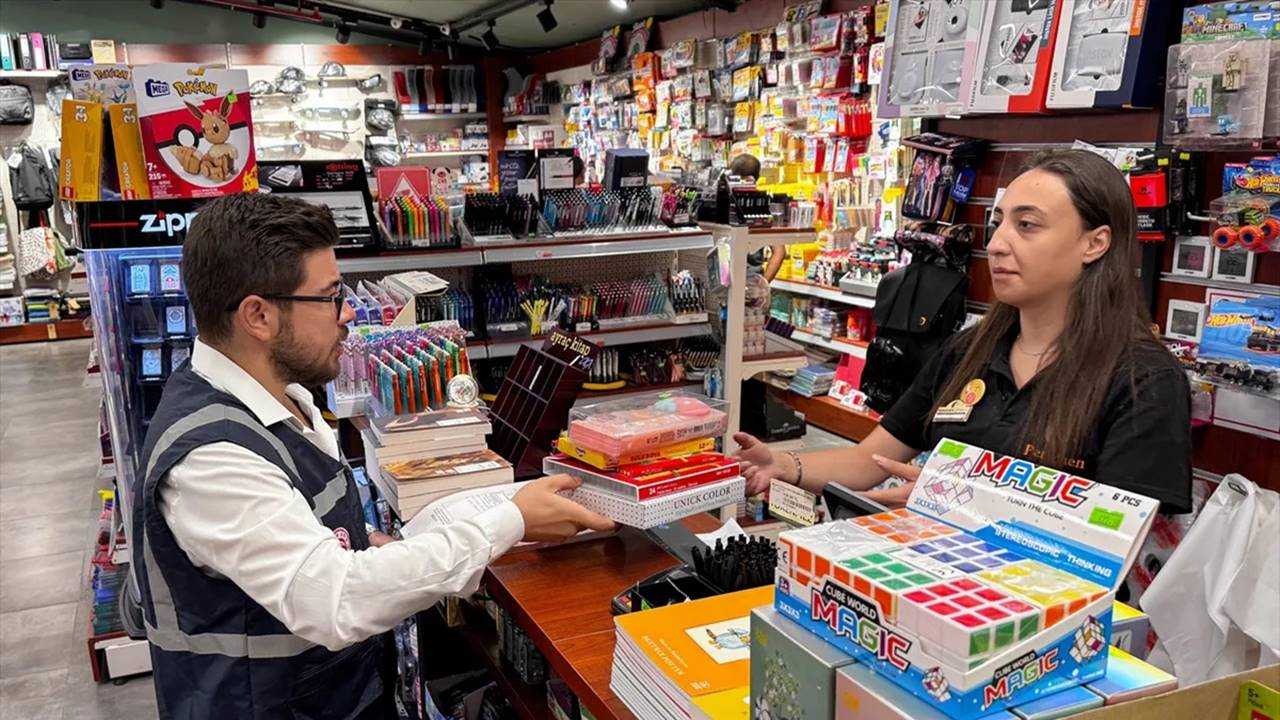 Ticaret Bakanlığı’ndan Okul Ürünlerine Sıkı Denetim 9 Ticaret Bakanligindan Okul Urunlerine Siki Denetim 10