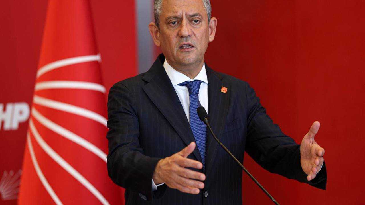 102 Yılın Gururu: CHP Kuruluş Haftasını Coşkuyla Kutladı 1 102 Yilin Gururu CHP Kurulus Haftasini Coskuyla Kutladi 2