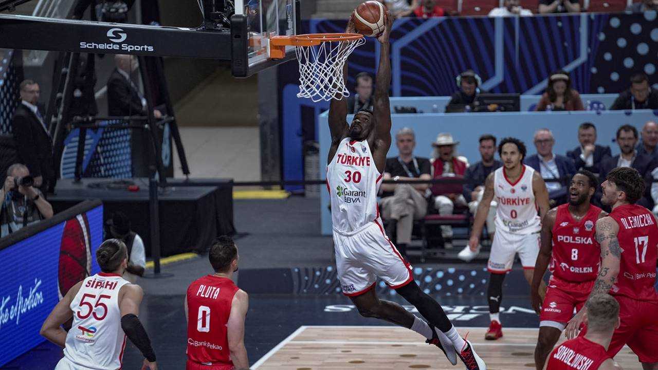 24 Yil Sonra Gelen Gurur Turkiye Yari Finalde 6
