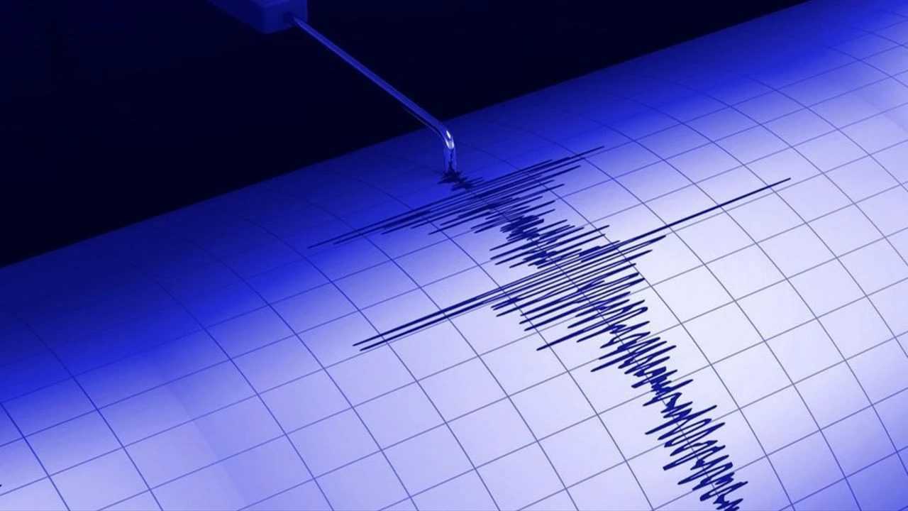 AFAD Acikladi Sindirgida Deprem Panik Yaratti 5
