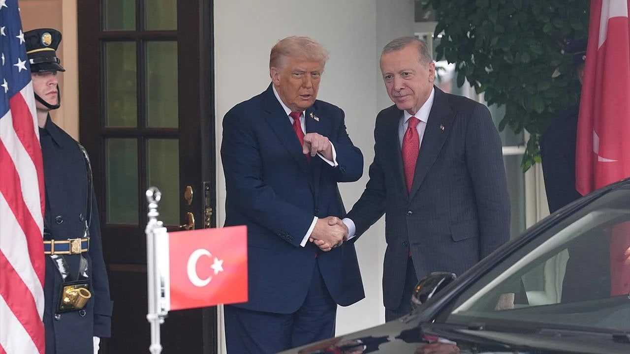 Erdoğan ve Trump Beyaz Saray’da Buluştu 3 Erdogan ve Trump Beyaz Sarayda Bulustu 4