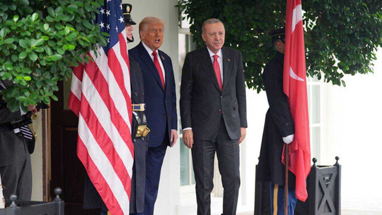 Erdoğan ve Trump Beyaz Saray’da Buluştu 4 Erdogan ve Trump Beyaz Sarayda Bulustu 5