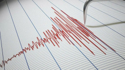 Gece Yarısı Sarsıntısı: Kütahya’da Deprem Paniği