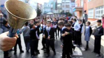 Her Öğrenciye Bir Fidan: Yeni Eğitim Yılı Başladı