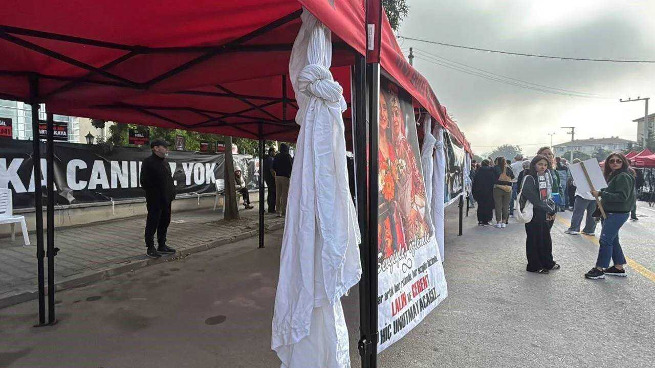Kartalkaya Otel Yangını Davasında Gergin Duruşma 3 Kartalkaya Otel Yangini Davasinda Gergin Durusma 4
