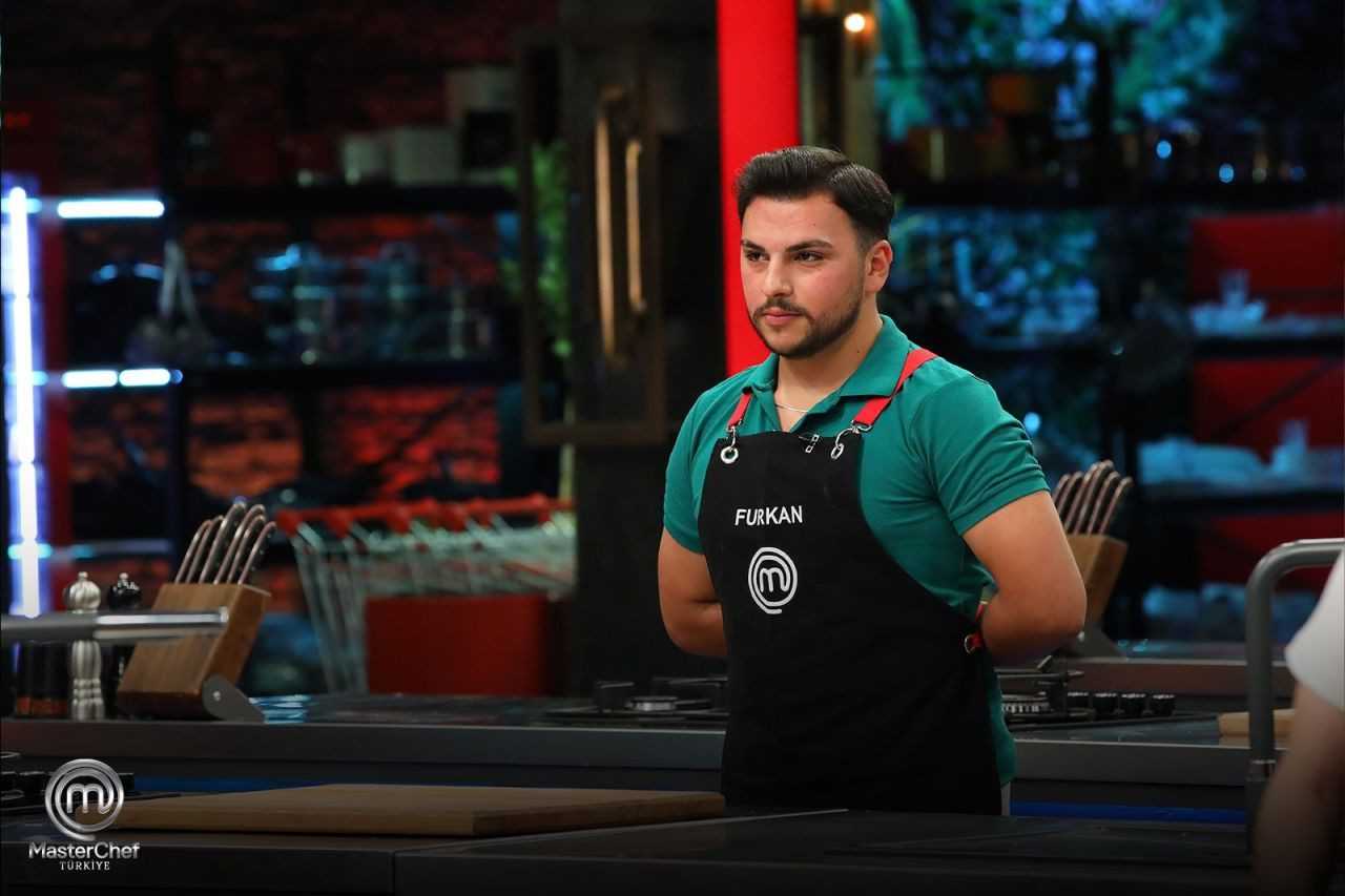 MasterChef’te Haftanın Şoku: Gizem Parladı, Potada Deniz Var 13 MasterChefte Haftanin Soku Gizem Parladi Potada Deniz Var 14