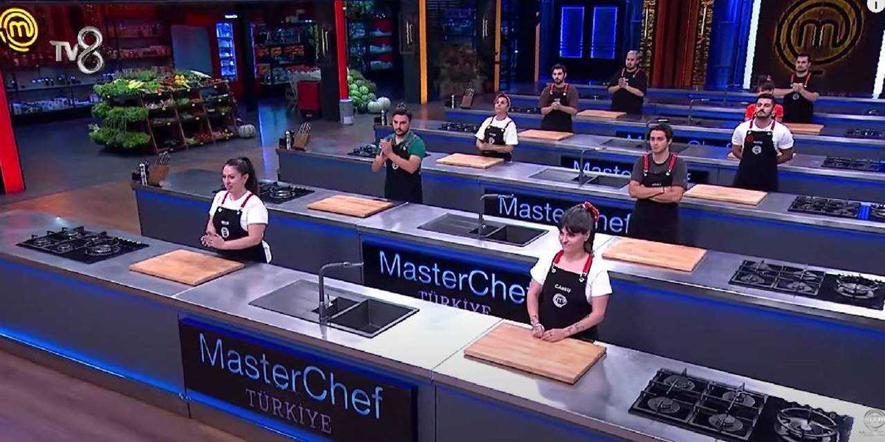 MasterChef’te Haftanın Şoku: Gizem Parladı, Potada Deniz Var 8 MasterChefte Haftanin Soku Gizem Parladi Potada Deniz Var 9