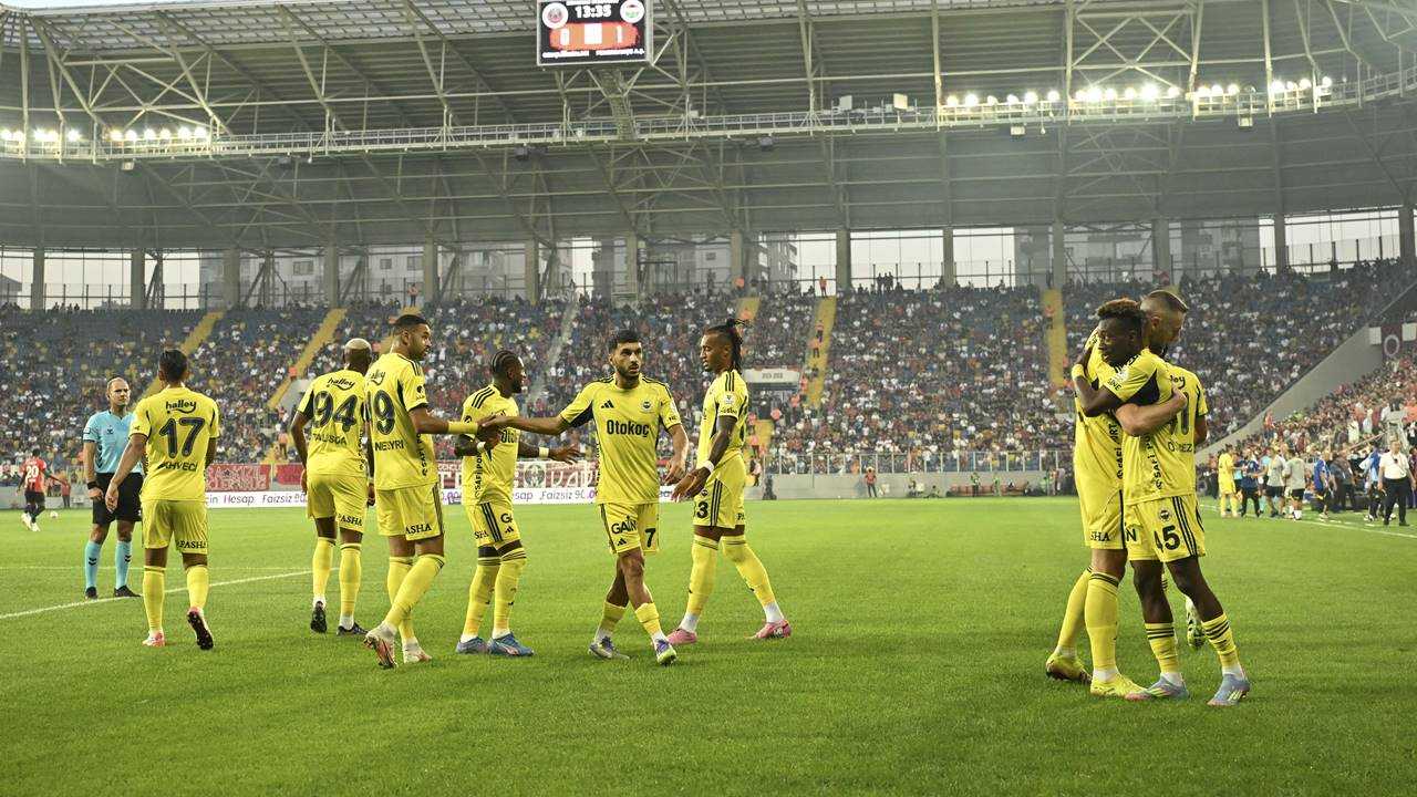 Mourinho Sonrası Fenerbahçe’de Teknik Direktör Savaşı 3 Mourinho Sonrasi Fenerbahcede Teknik Direktor Savasi 4