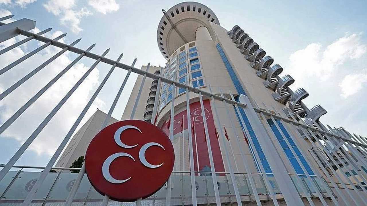 Parti İçi Sarsıntı: MHP’de İhraç Talebiyle Şok Gelişme 3 Parti Ici Sarsinti MHPde Ihrac Talebiyle Sok Gelisme 4