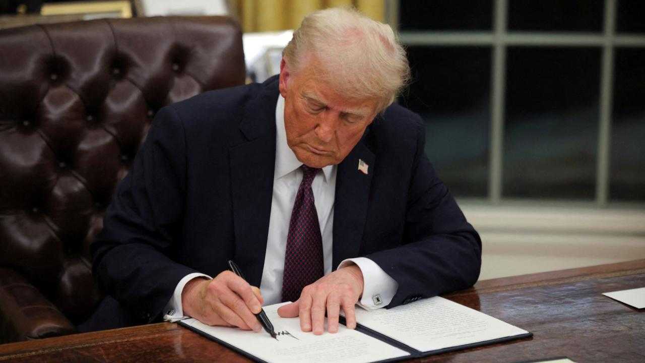 Trump İmzayı Attı: Pentagon Yeniden Adlandırılıyor 2 Trump Imzayi Atti Pentagon Yeniden Adlandiriliyor 3