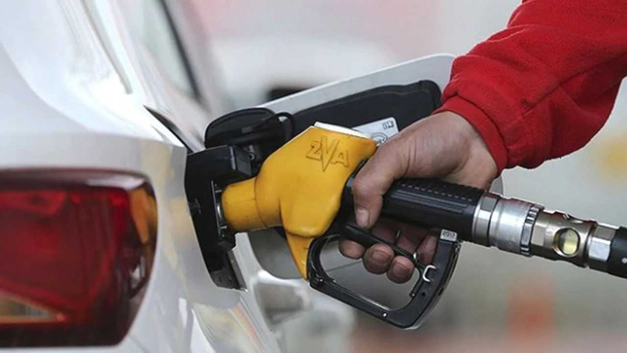 Üç Büyük Şehirde Akaryakıt Fiyatları Rekor Seviyede 2 Uc Buyuk Sehirde Akaryakit Fiyatlari Rekor Seviyede 3