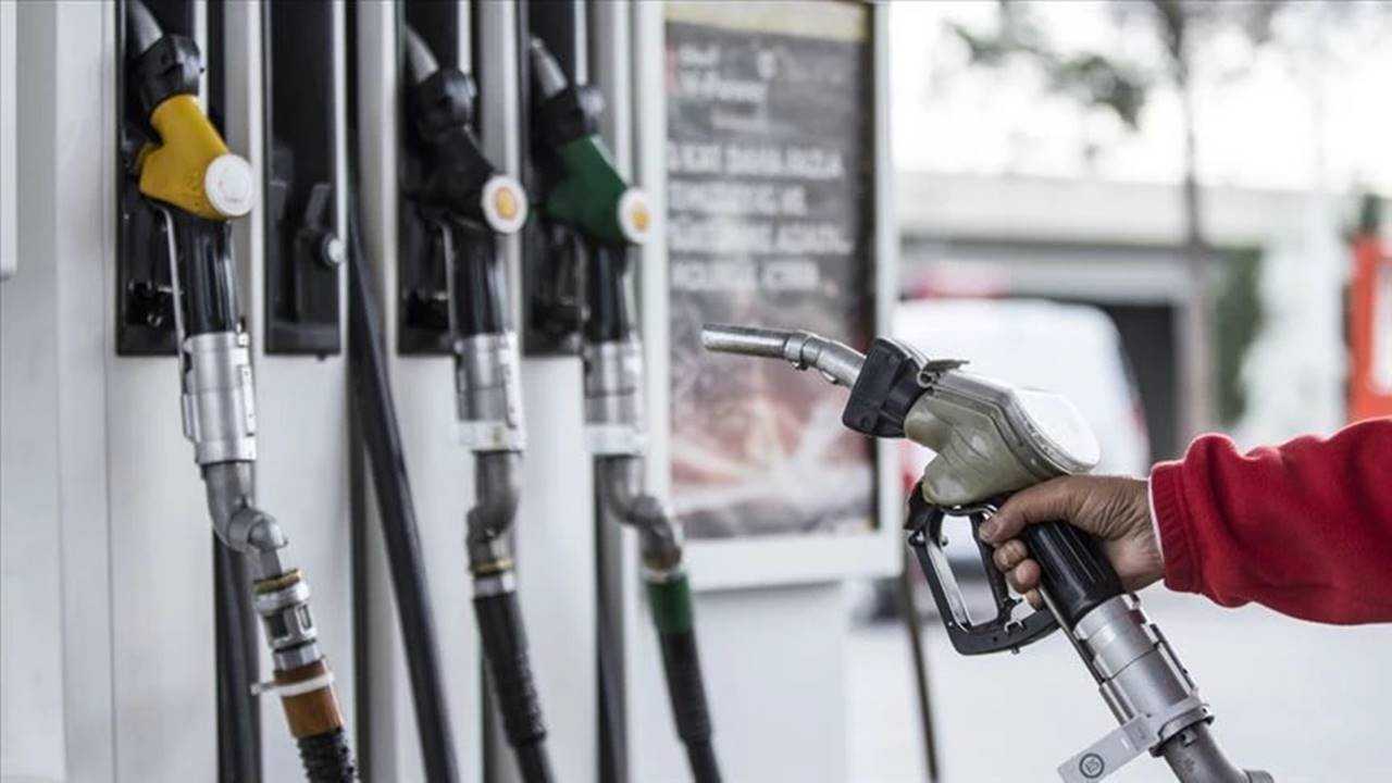 Üç Büyük Şehirde Akaryakıt Fiyatları Rekor Seviyede 4 Uc Buyuk Sehirde Akaryakit Fiyatlari Rekor Seviyede 5