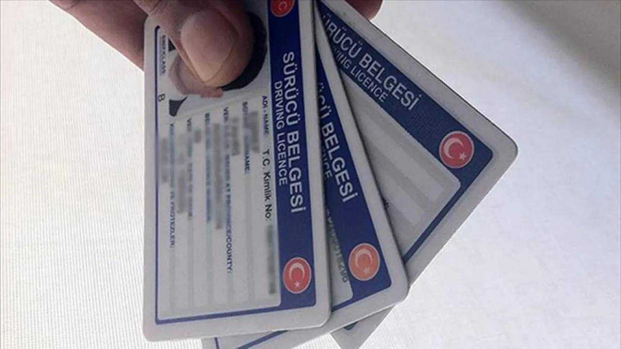 31 Ekim’de Eski Ehliyetler Geçersiz Oluyor 2 31 Ekimde Eski Ehliyetler Gecersiz Oluyor 3