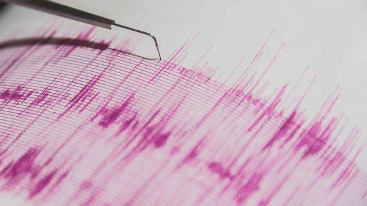7,8 Şiddetinde Deprem: Şili Kıyılarında Tsunami Alarmı 5 78 Siddetinde Deprem Sili Kiyilarinda Tsunami Alarmi 6