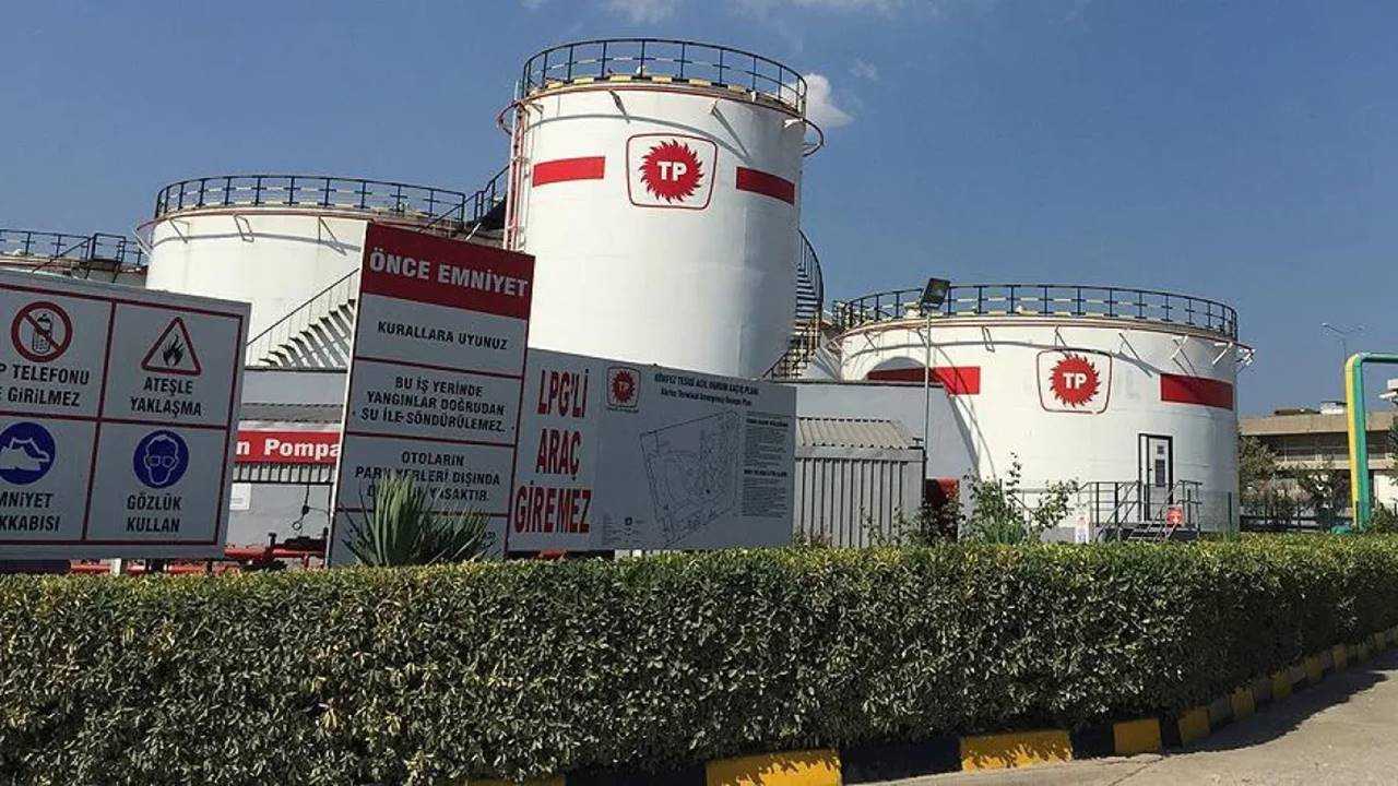 Akaryakıt Devi Sarsıldı: Milyarlık Kayıp Ortaya Çıktı 2 Akaryakit Devi Sarsildi Milyarlik Kayip Ortaya Cikti 3
