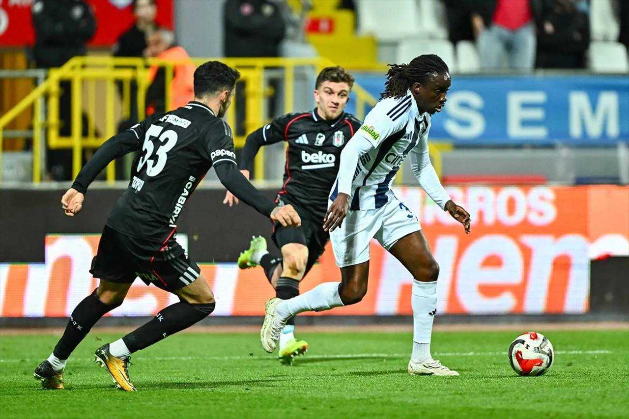 Beşiktaş Penaltıyı Kaçırdı, Galibiyeti Kaçırdı 8 Besiktas Penaltiyi Kacirdi Galibiyeti Kacirdi 9