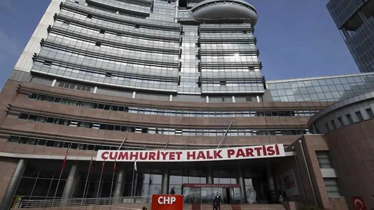 CHP’de Kriz Derinleşiyor: İstanbul İl Başkanlığı Yargıda 1 CHPde Kriz Derinlesiyor Istanbul Il Baskanligi Yargida 2