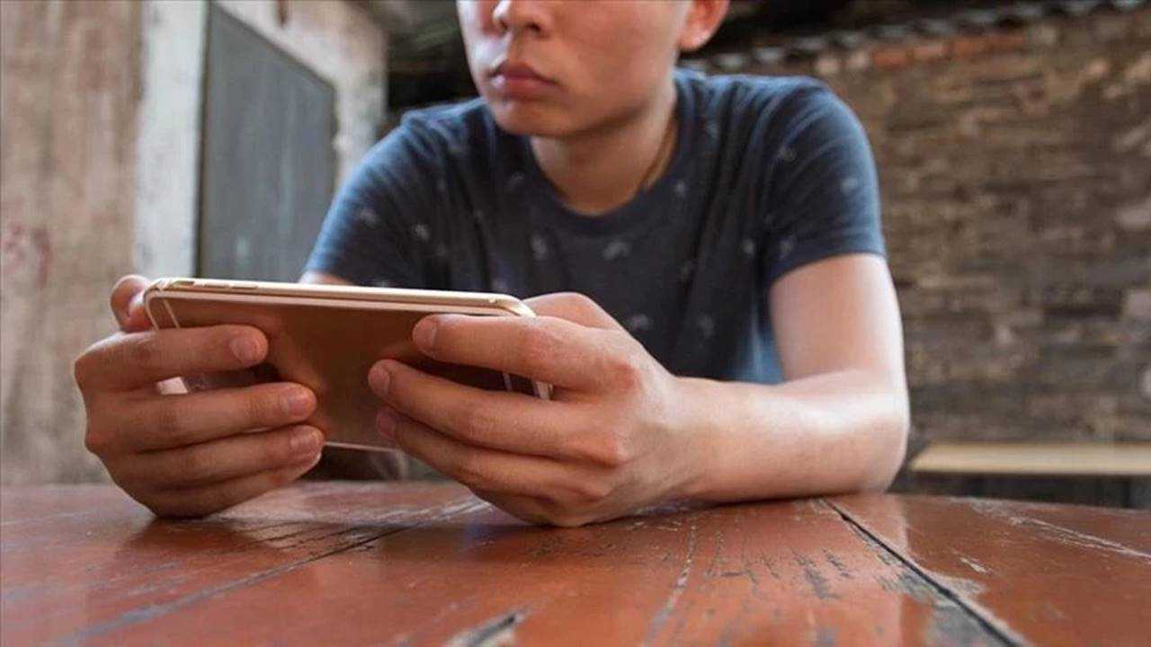 Cevrim Ici Guvenlik Icin Dev Yasa Sosyal Medya Siniri 4