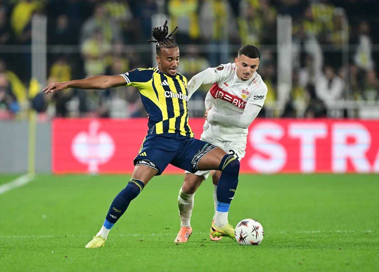 Fenerbahçe Durmuyor, Avrupa Sallanıyor 13 Fenerbahce Durmuyor Avrupa Sallaniyor 14