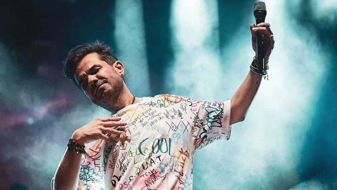 Kenan Doğulu’nun Konserinde Sıra Dışı An 5 Kenan Dogulunun Konserinde Sira Disi An 6