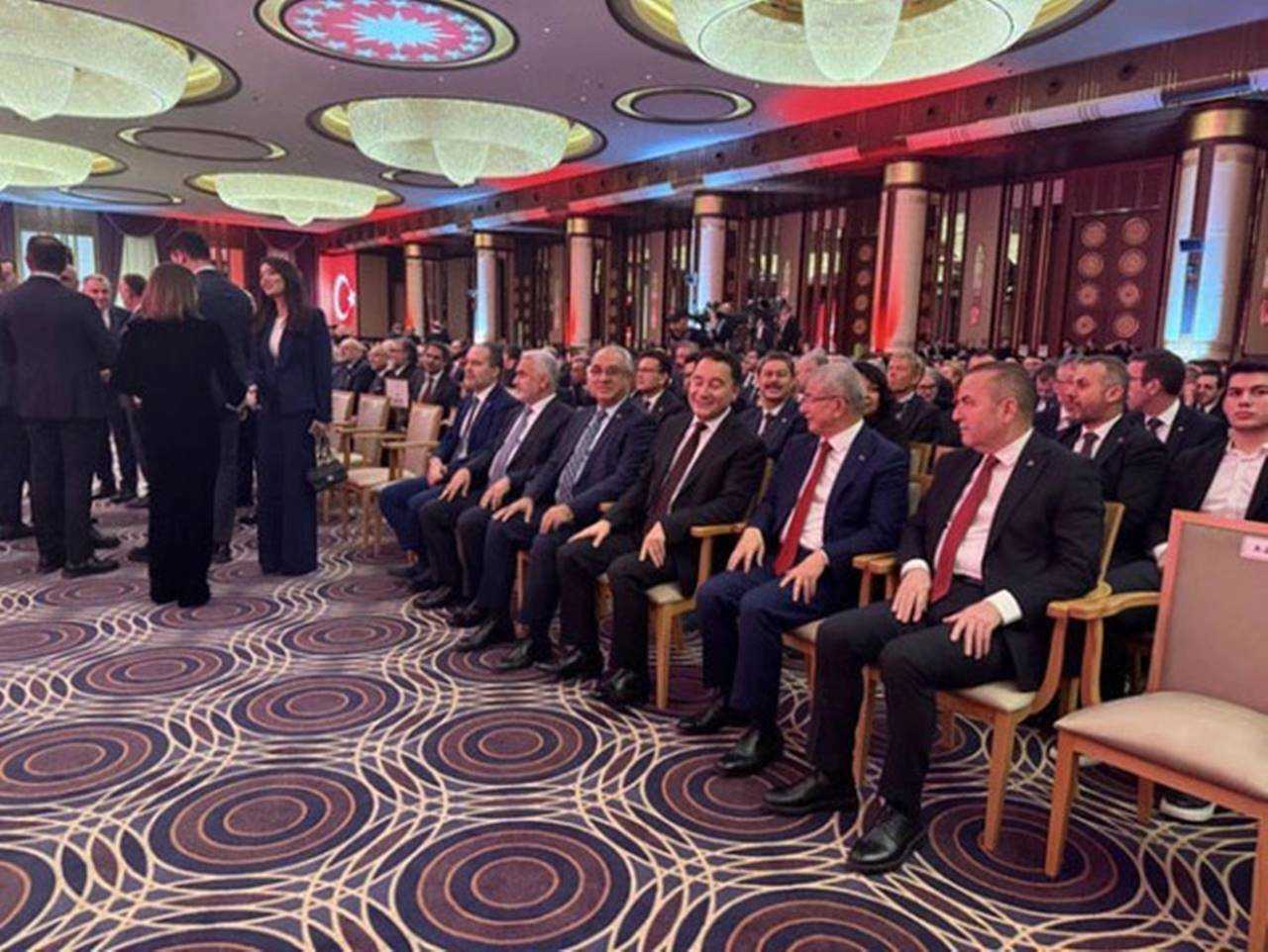 Külliye’de Cumhuriyet Bayramı: Sürpriz Katılımlar 1 Kulliyede Cumhuriyet Bayrami Surpriz Katilimlar 2