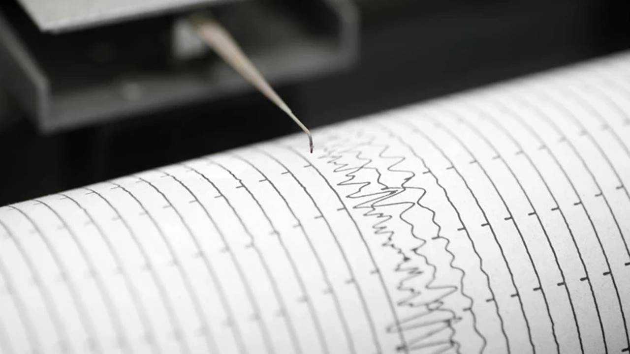 Kütahya’da Sabah Korkusu: Deprem Panik Yarattı 3 Kutahyada Sabah Korkusu Deprem Panik Yaratti 4