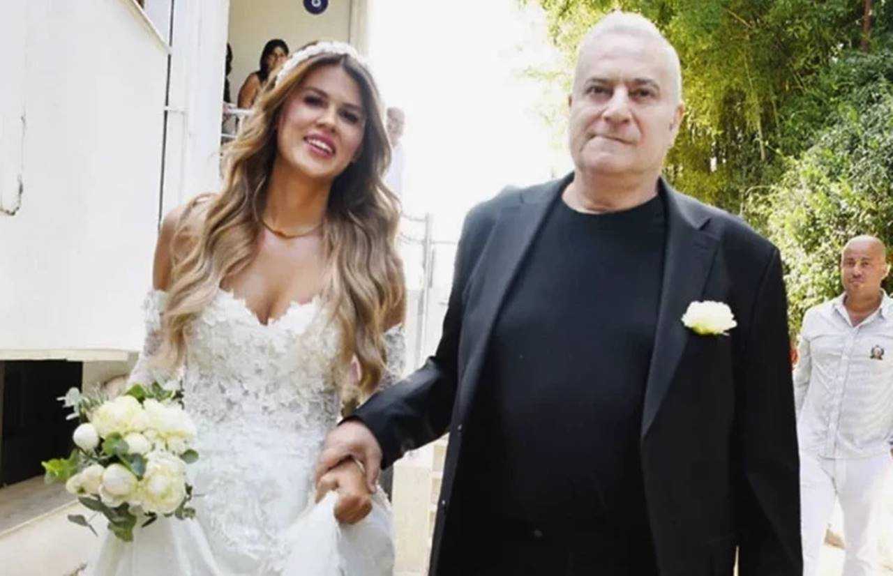 Mehmet Ali Erbil’den Gülseren Ceylan’a Lüks Hediye 1 Mehmet Ali Erbilden Gulseren Ceylana Luks Hediye 2