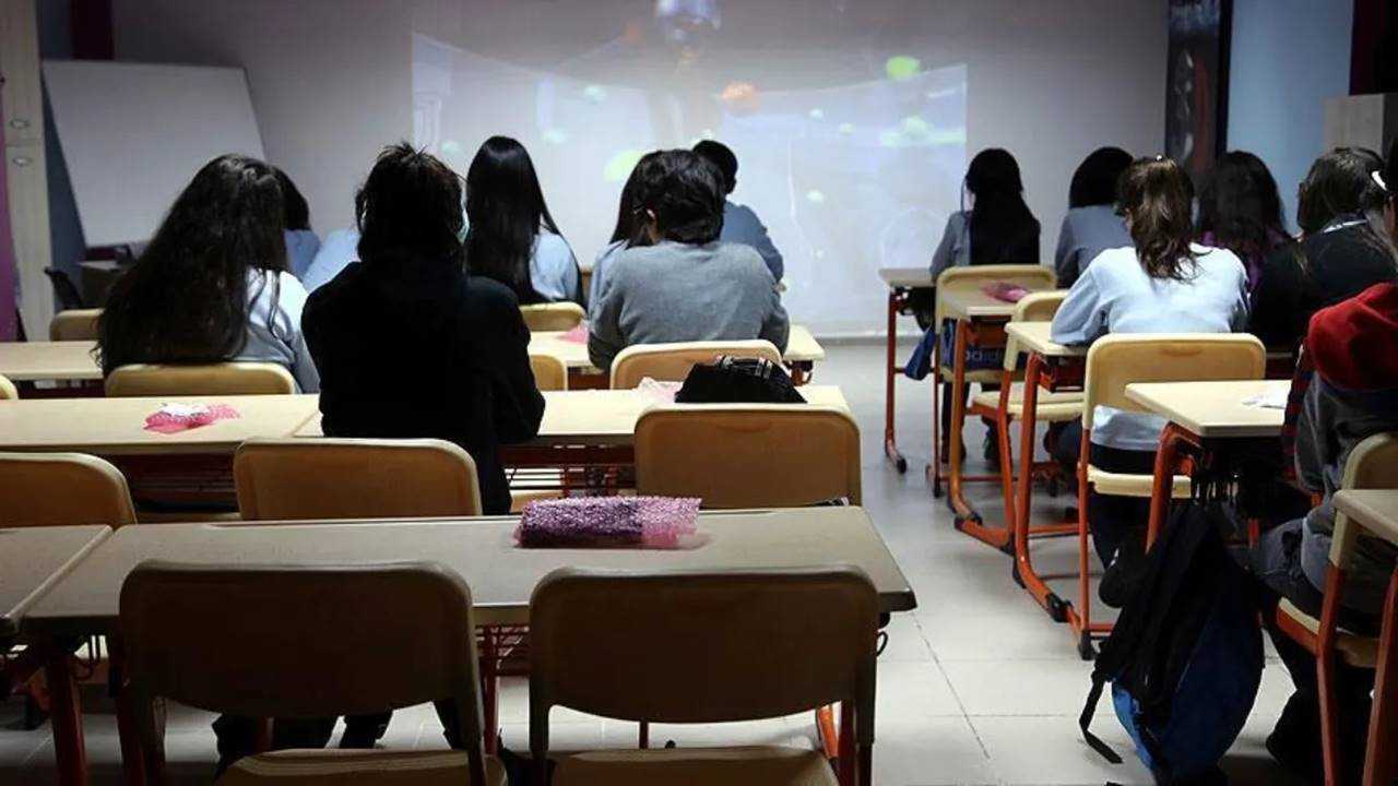 Meteoroloji ve AKOM Alarm Verdi: Kuvvetli Sağanak Geliyor 1 Meteoroloji ve AKOM Alarm Verdi Kuvvetli Saganak Geliyor 3