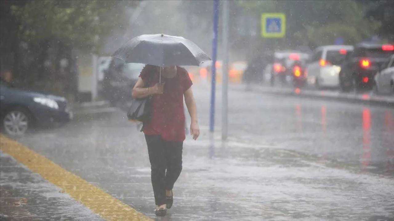 Meteoroloji ve AKOM Alarm Verdi: Kuvvetli Sağanak Geliyor 3 Meteoroloji ve AKOM Alarm Verdi Kuvvetli Saganak Geliyor 5