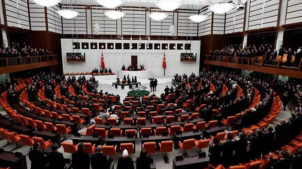 TBMM’den Gazze’ye Yardım Filolarına Saldırıya Sert Tepki 3 TBMMden Gazzeye Yardim Filolarina Saldiriya Sert Tepki 4