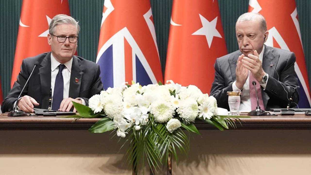 Turkiye ve Ingiltereden Tarihi Eurofighter Anlasmasi 2