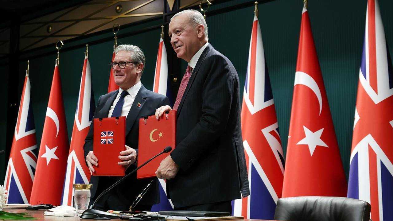 Turkiye ve Ingiltereden Tarihi Eurofighter Anlasmasi 5