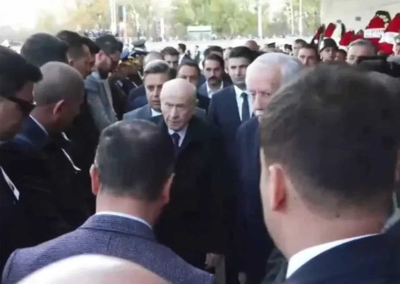 20 Kahramana Yürek Yakan Veda: Türkiye Şehitlerini Uğurladı 5 20 Kahramana Yurek Yakan Veda Turkiye Sehitlerini Ugurladi 6