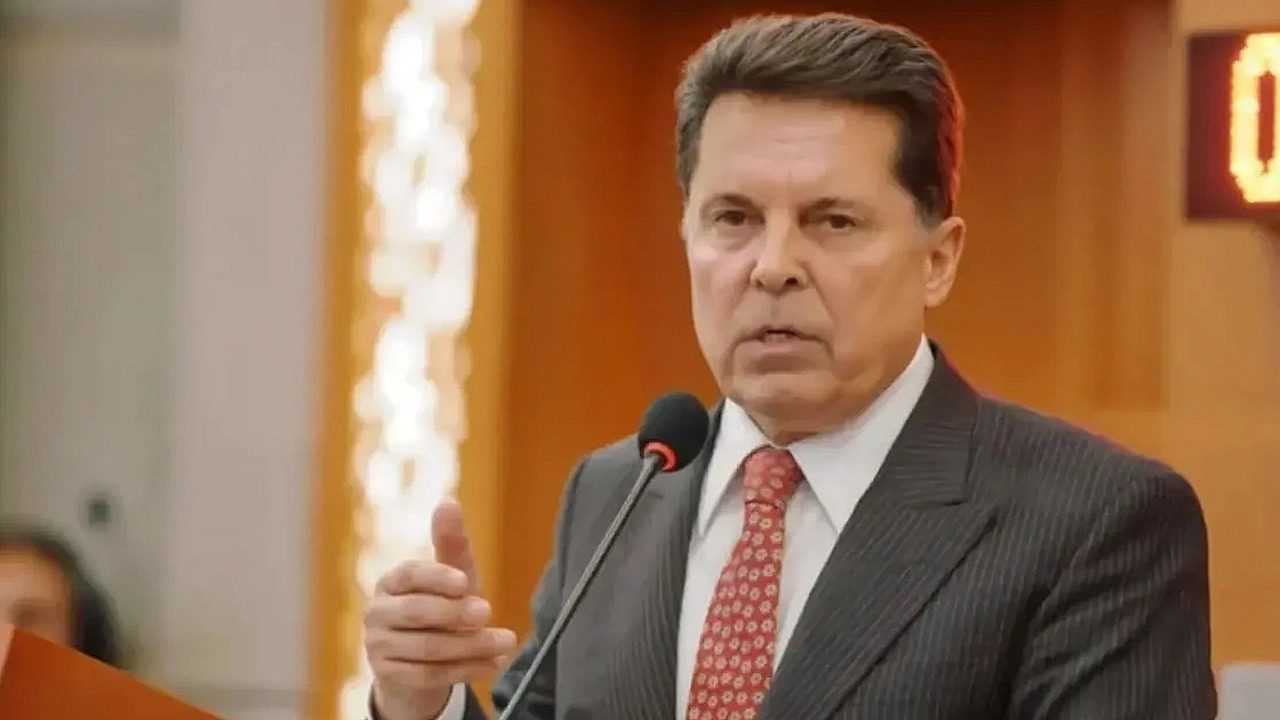 Ahmet Özer Hakkında Tahliye Kararı Verildi 2 Ahmet Ozer Hakkinda Tahliye Karari Verildi 3