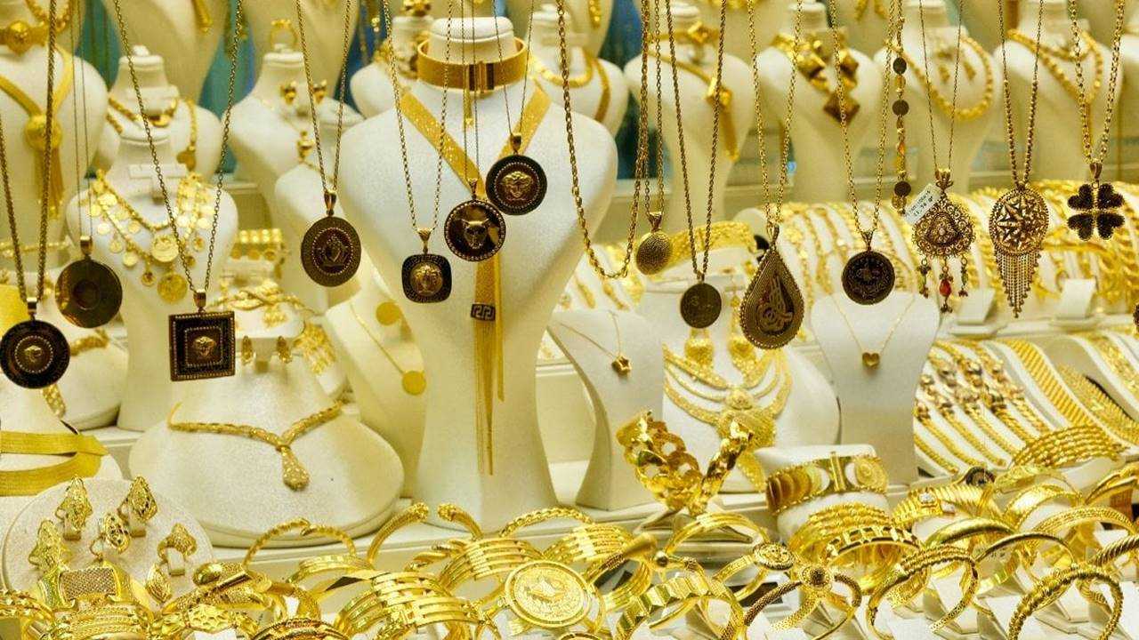 Altında Sert Düşüş: Fed ve Dolar Etkisi 3 Altinda Sert Dusus Fed ve Dolar Etkisi 4