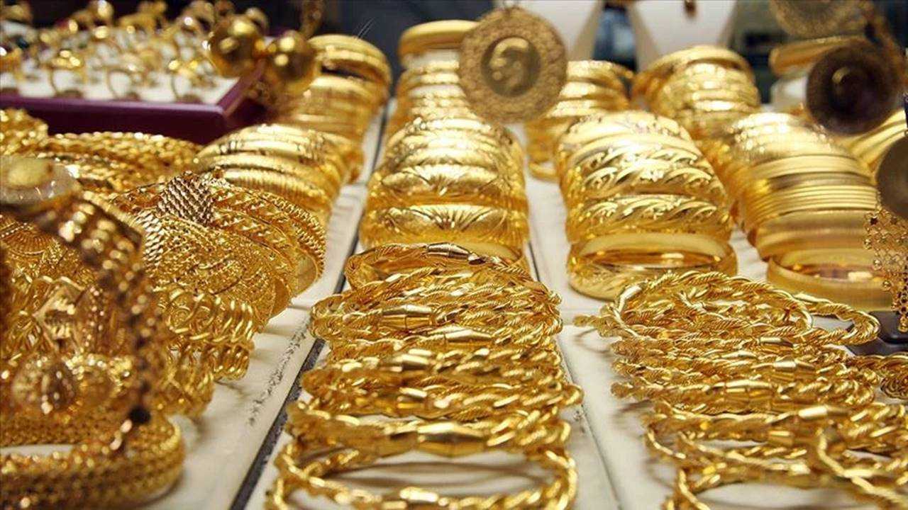 Altında Sert Düşüş: Fed ve Dolar Etkisi 4 Altinda Sert Dusus Fed ve Dolar Etkisi 5