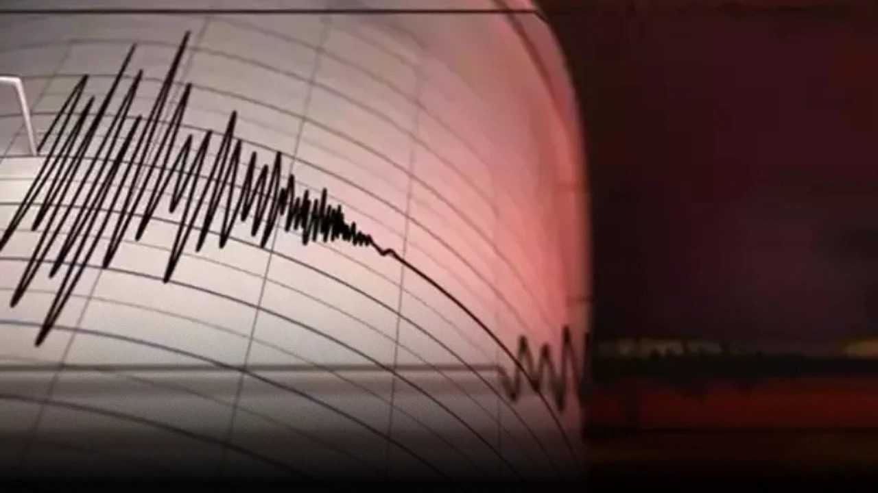 Balıkesir! Sındırgı Merkezli Deprem Paniğe Neden Oldu 4 Balikesir Sindirgi Merkezli Deprem Panige Neden Oldu 5