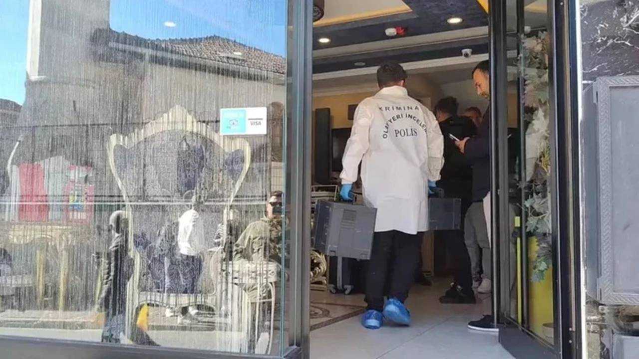 Bocek Ailesi Zehirlenerek Oldu Baba da Kurtarilamadi 3