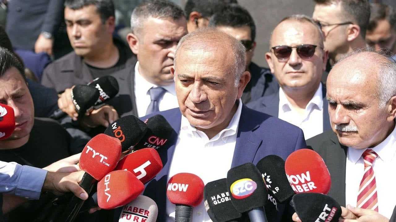 CHP İstanbul Kongresi’nde İptal Krizi 2 CHP Istanbul Kongresinde Iptal Krizi 3